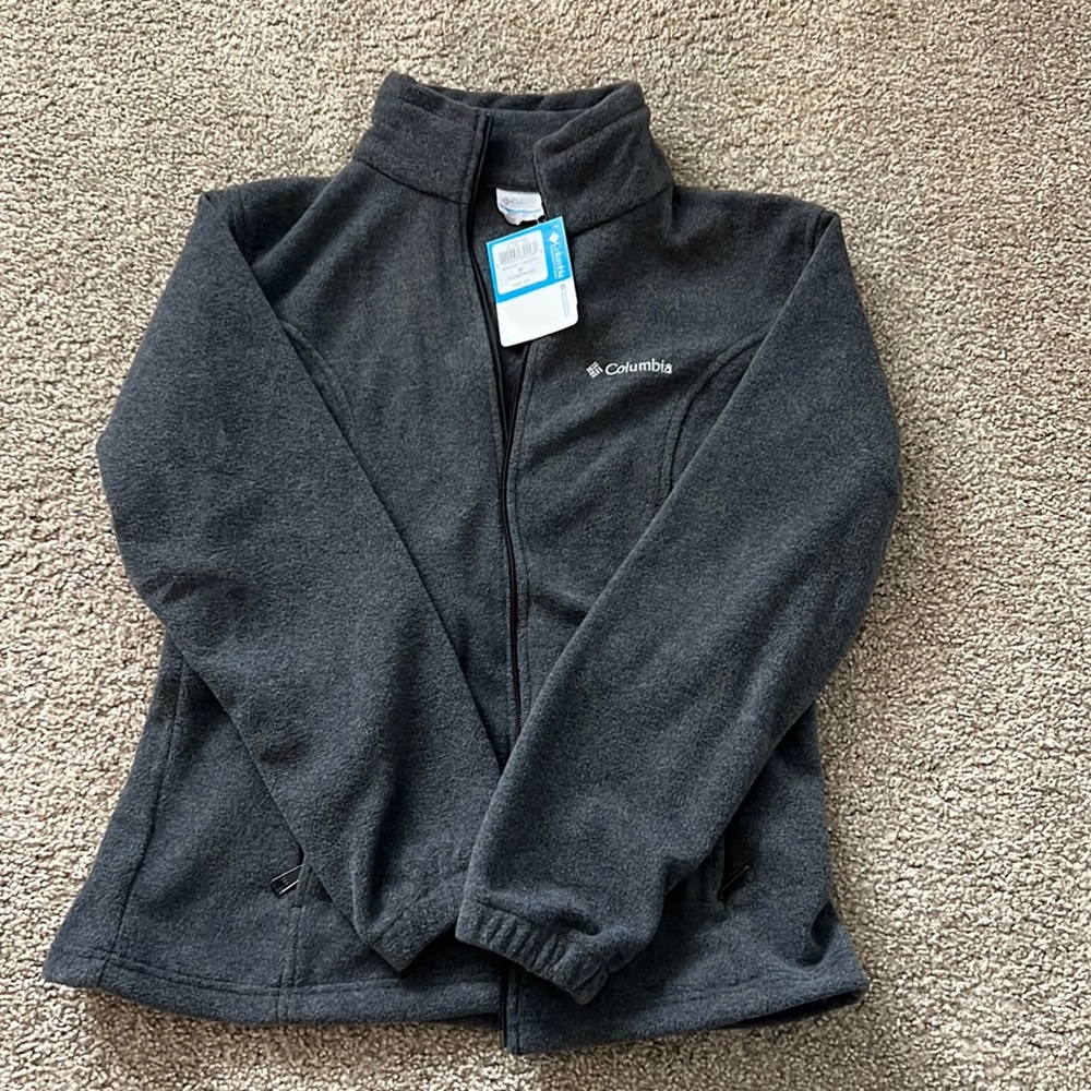 Gray Columbia fleece full zip jacket. Size M. Brand new with tags.